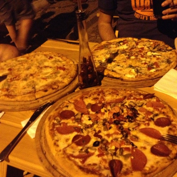 Uno Restaurant Pizza Place in Ayvalık