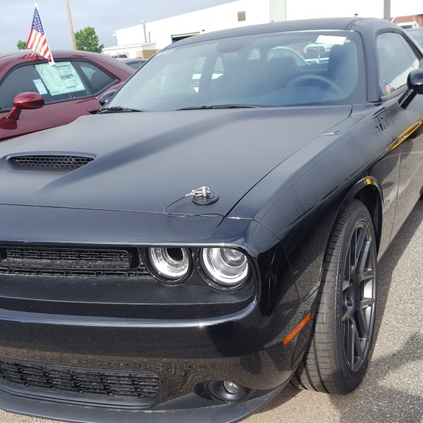 Landers Chrysler Dodge Jeep Auto Dealership in Southaven