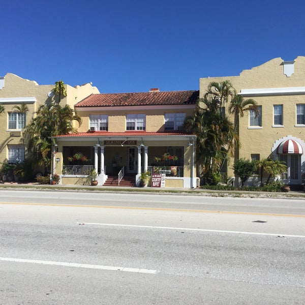 Seminole Inn Restaurant in Indiantown