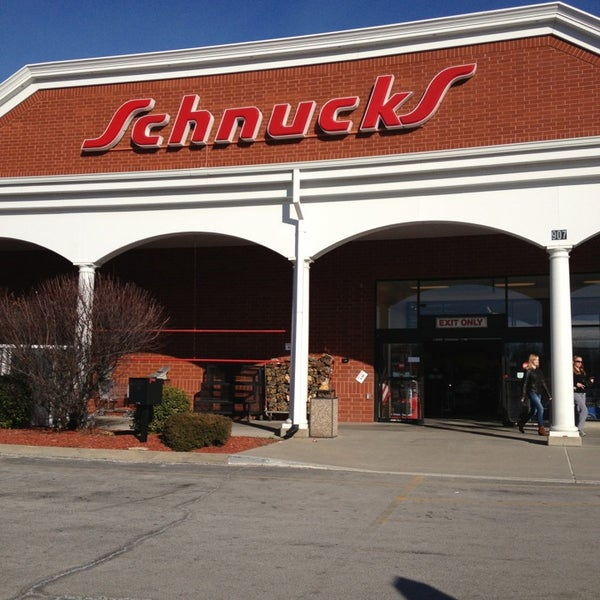 Schnucks Grocery Store