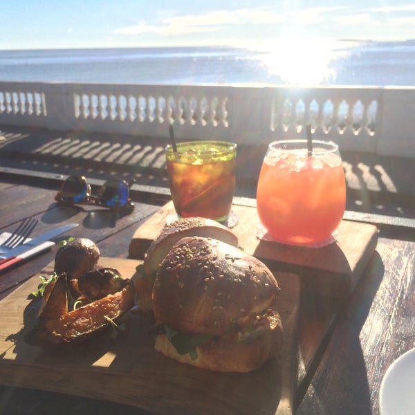 Where's Good? Holiday and vacation recommendations for Colonia del Sacramento, Uruguay. What's good to see, when's good to go and how's best to get there.