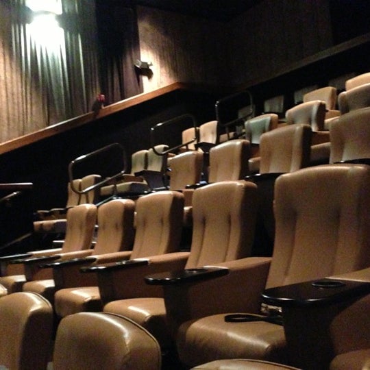 Island Cinema Fashion Newport Beach Movie Theater Mauitime S Maui Movie Theaters Showtimes April 6th 12th