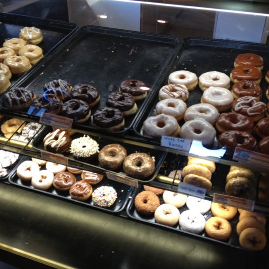 LaMar's Donuts (Now Closed) 1781 Hamric Dr E