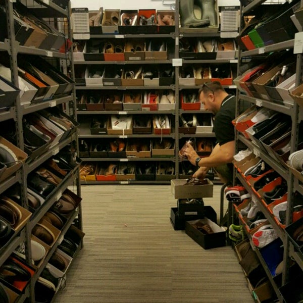 Nordstrom Rack Lincoln Park Discount Store