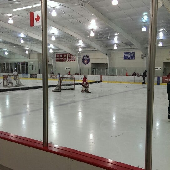 Kirkwood Ice Skating Rink - Skating Rink in Saint Louis