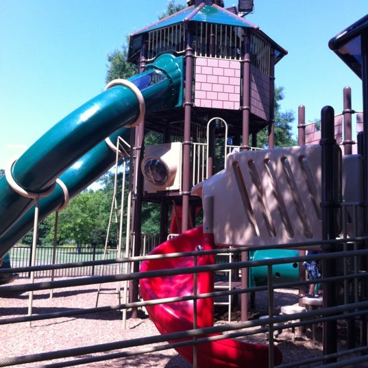 Kids' Castle at Old Fort Park in Murfreesboro Parent Reviews on Winnie