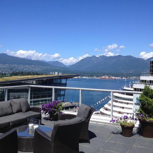 The Fairmont Waterfront - Hotel in Vancouver