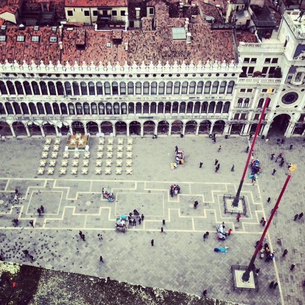 Where's Good? Holiday and vacation recommendations for Venice, Italy. What's good to see, when's good to go and how's best to get there.