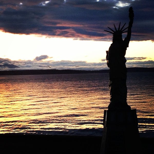 Where's Good? Holiday and vacation recommendations for Seattle, United States. What's good to see, when's good to go and how's best to get there.