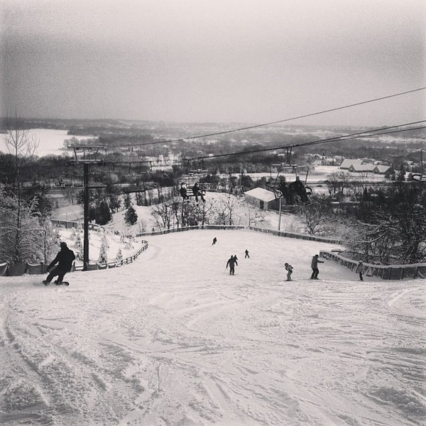 Buck Hill Ski & Snowboard Burnsville, MN