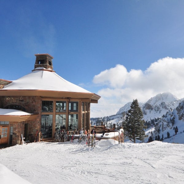 Snowbasin Resort Ski Area in Huntsville