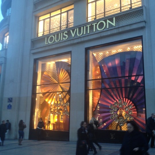 Louis Vuitton - Champs-Élysées - 182 tips from 15439 visitors