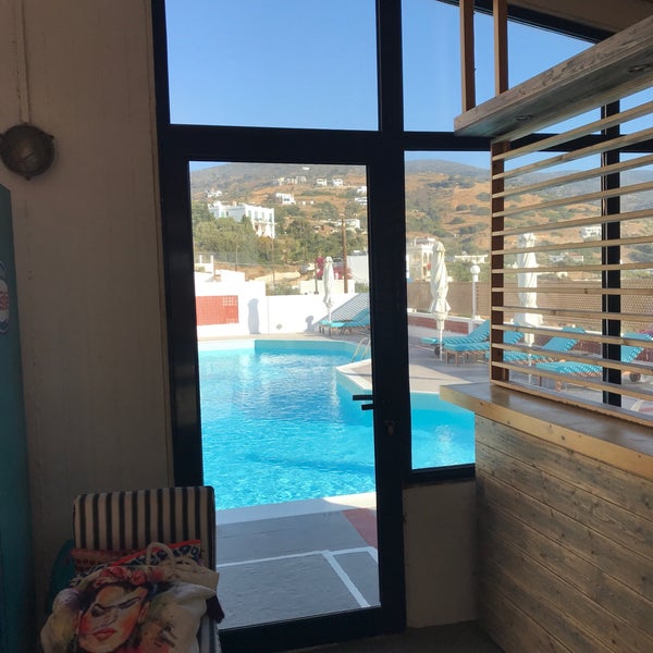 Mare E Vista. Epaminondas Hotel in Batsi, South Aegean