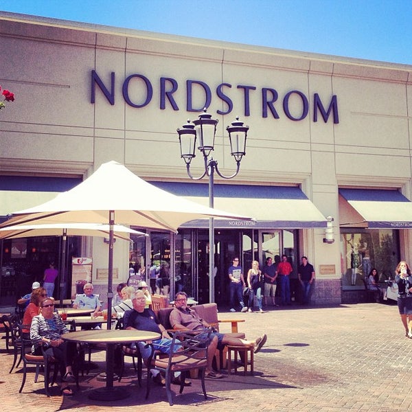 Nordstrom Fashion Island Clothing Store in Newport Beach