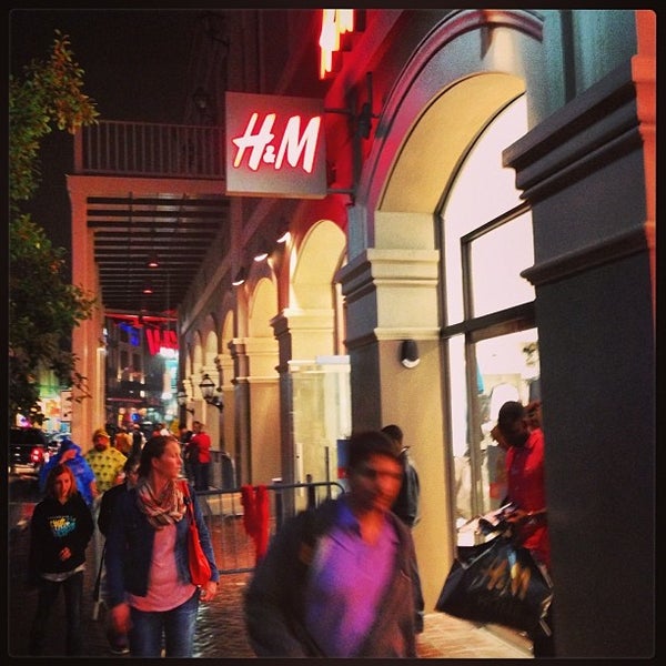 H&M Clothing Store in New Orleans