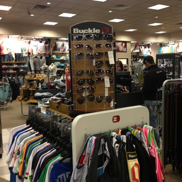 the buckle clothing store
