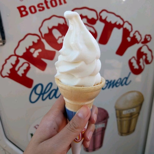 Boston Frosty Ice Cream Truck - Food Truck in Back Bay East