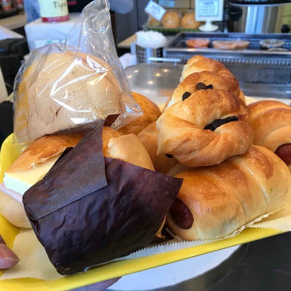 Pineapple King Bakery Outer Sunset 13 tips from 434 visitors