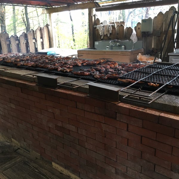 Kundla's Open Pit BBQ 17 tips