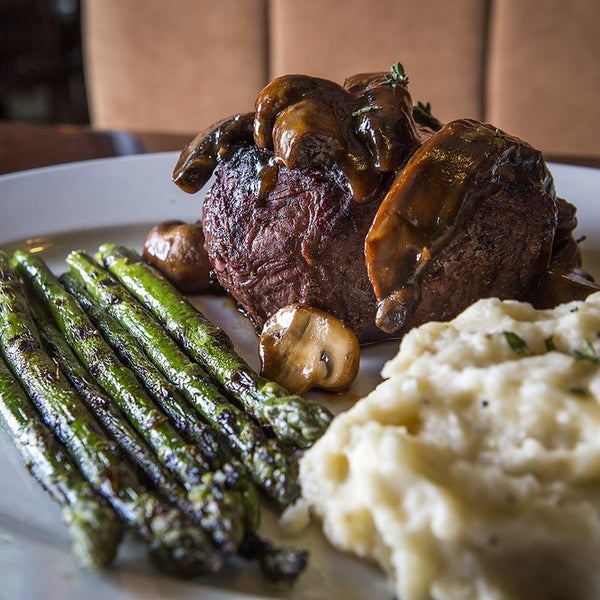 Stanford's Restaurant Downtown Walnut Creek 40 tips