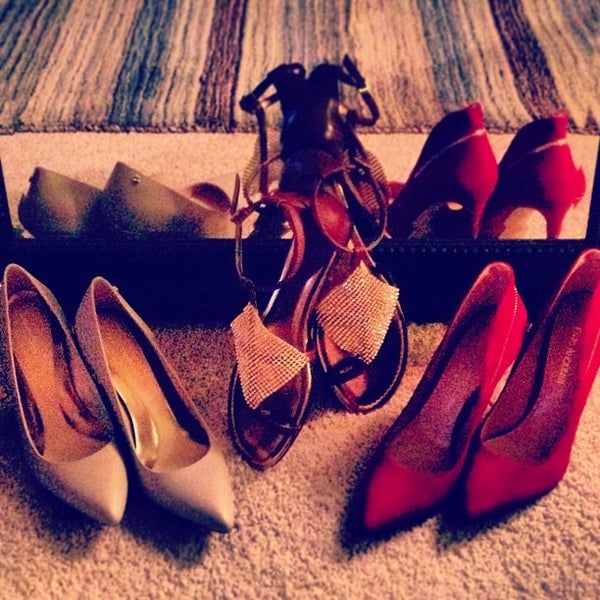 DSW Designer Shoe Warehouse Shoe Store