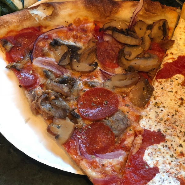 Joe's Pizza Williamsburg Brooklyn, NY