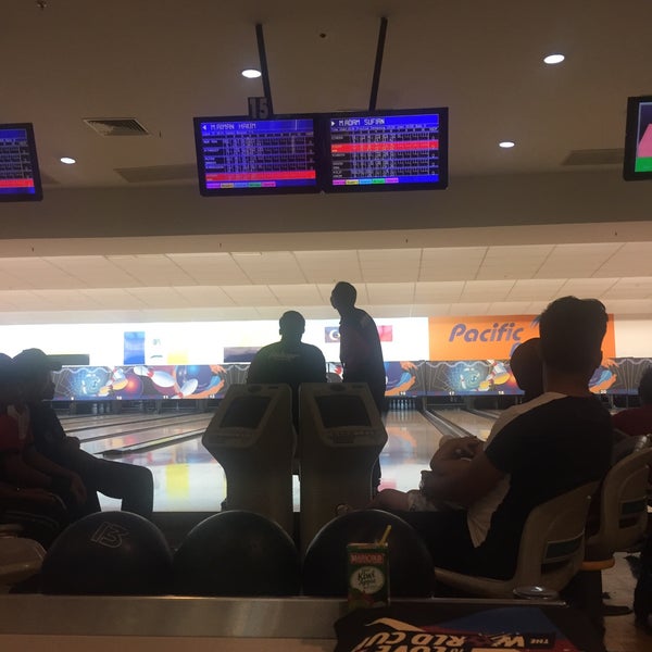 Pacific Bowling BP MALL 8 tips