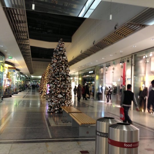 Jubilee Place Shopping Mall in Tower Hamlets