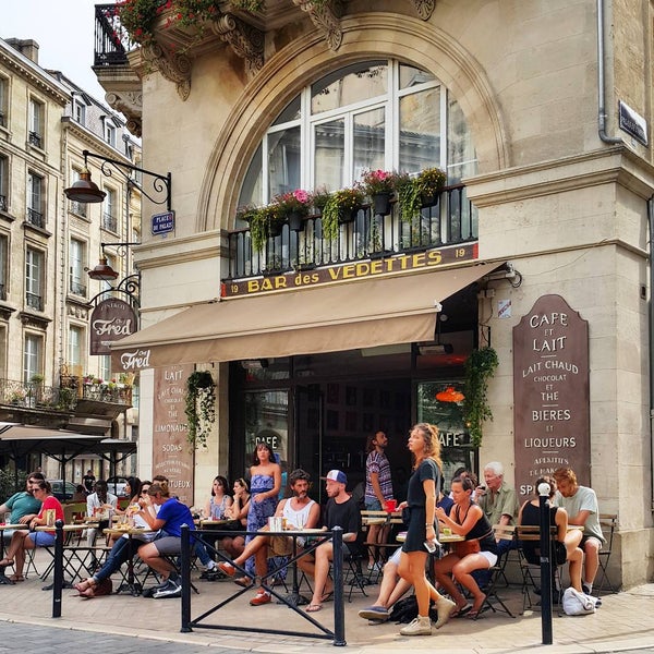 Where's Good? Holiday and vacation recommendations for Bordeaux, France. What's good to see, when's good to go and how's best to get there.