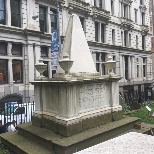 Alexander Hamilton's Grave - Financial District - 3 tips