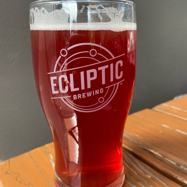 5/9/2021 tarihinde Jason C.ziyaretçi tarafından Ecliptic Brewing'de çekilen fotoğraf