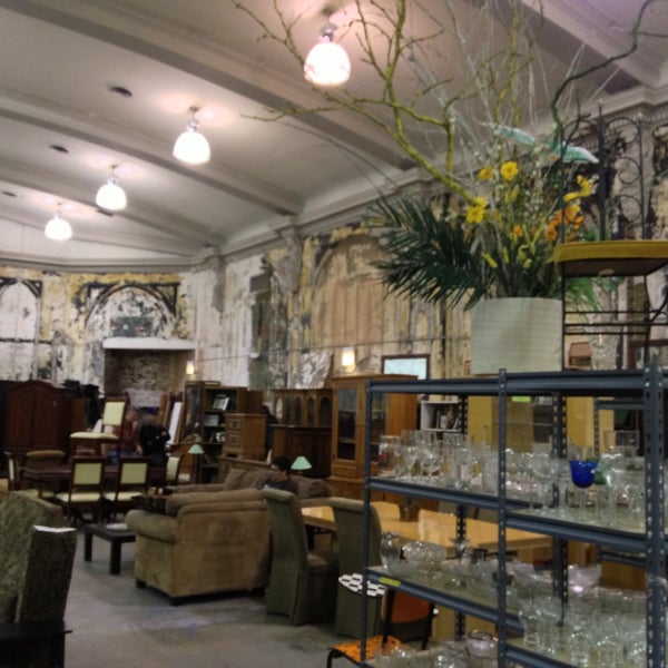 The Brown Elephant Thrift / Vintage Store in Andersonville