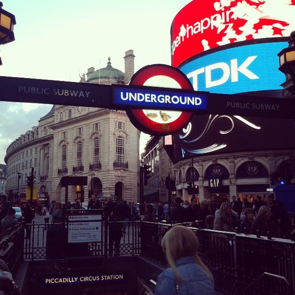 Piccadilly Circus London Underground Station - Piccadilly ...