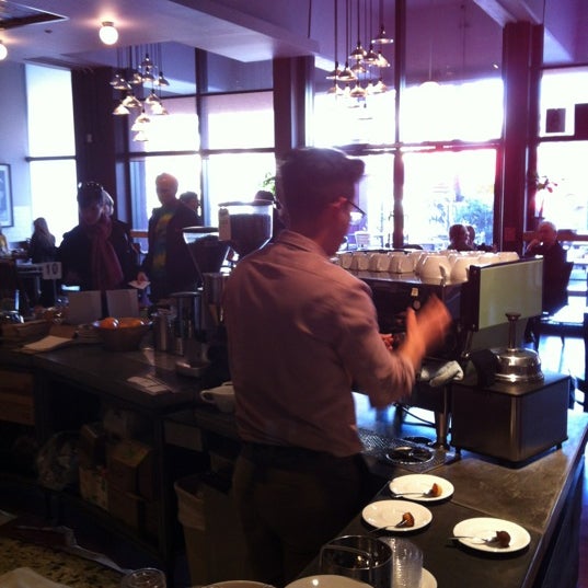 Tiago Espresso Bar + Kitchen - Central Hollywood - 90 tips