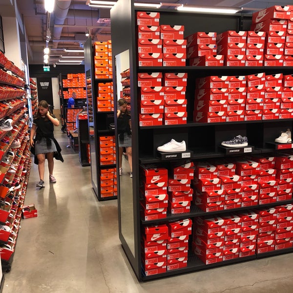 Nike Factory Outlet Store Chicago | Wydział Cybernetyki