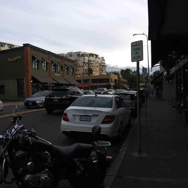 Downtown Kirkland Neighborhood in Kirkland