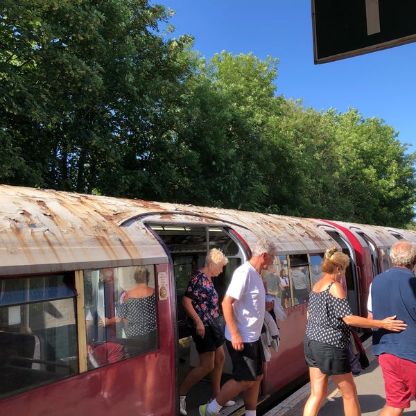 Sandown Railway Station (SAN) Train Station