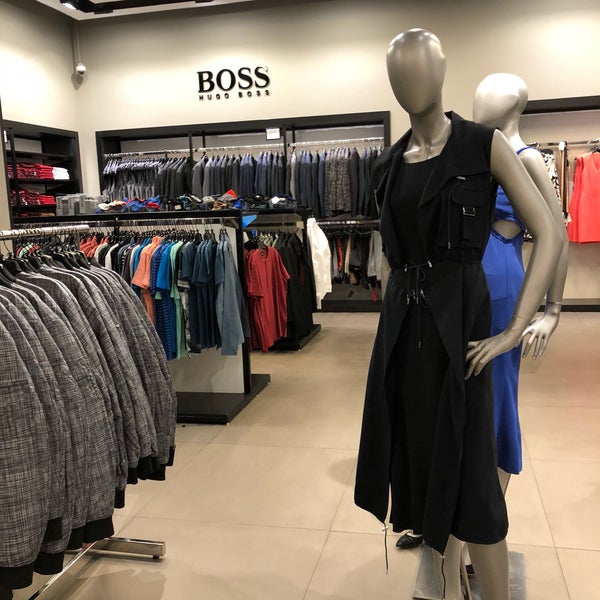 clothing store las vegas