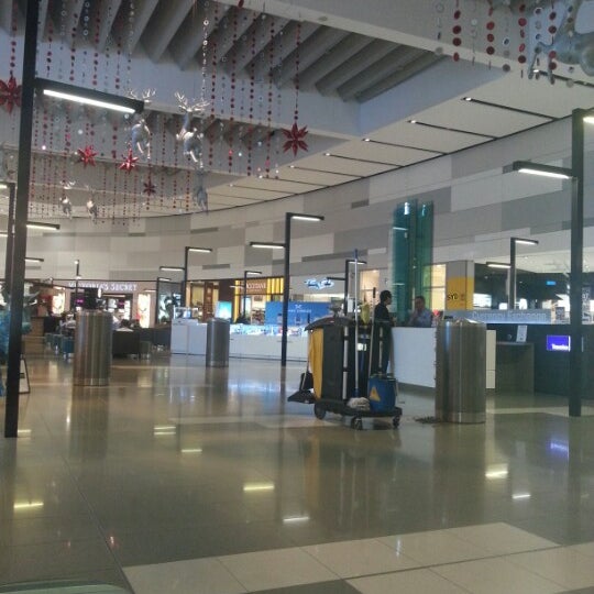 arrivals departures sydney airport