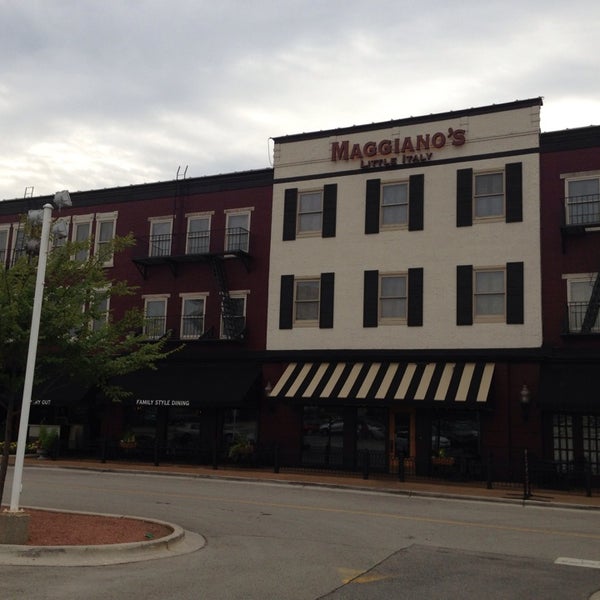 Albums 94+ Pictures maggiano’s little italy oak brook photos Completed