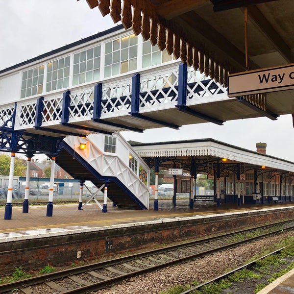 Sleaford Railway Station (SLR) Train Station