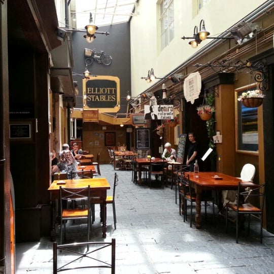 Where's Good? Holiday and vacation recommendations for Auckland, New Zealand. What's good to see, when's good to go and how's best to get there.
