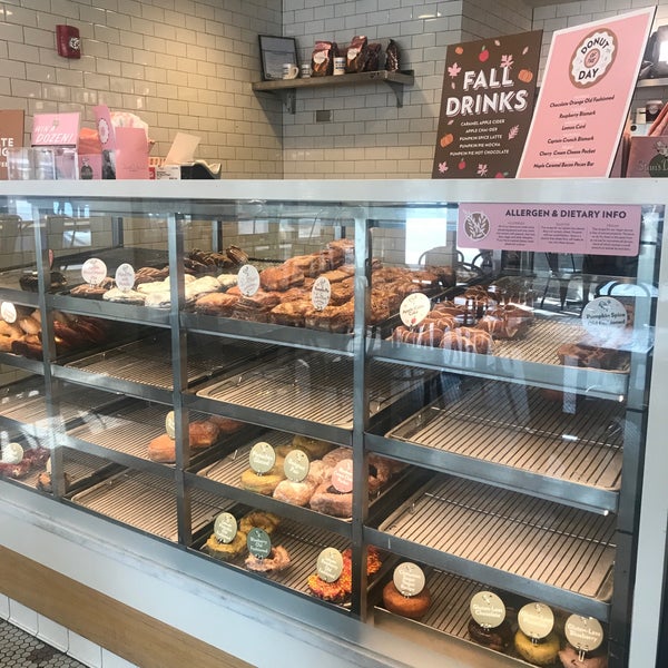 Stan's Donuts & Coffee Lake View East 25 tips from 1319 visitors