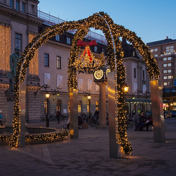 Photos at misteln vid centralstationen outdoor sculpture in ...