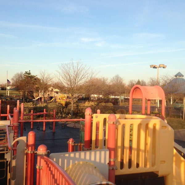 Bay Park Playground - Playground