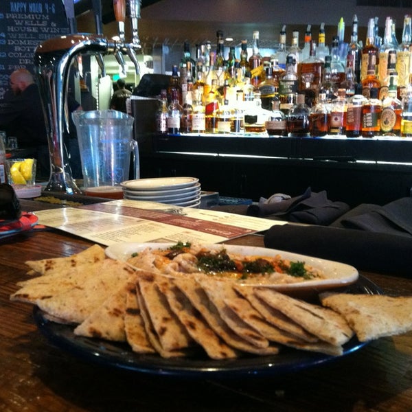 Carl's Tavern - Restaurant