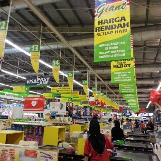 Giant Hypermarket - Shah Alam, Selangor