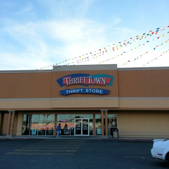 Thrift Town North Central Thousand Oaks San Antonio, TX