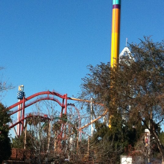 Knott's Parking Lot (East) Parking