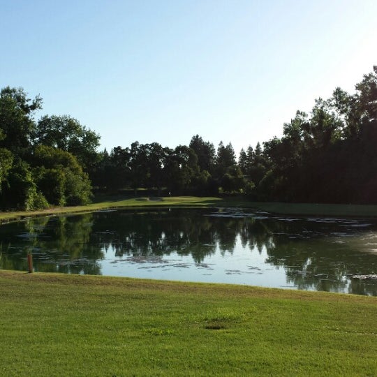 Del Rio Country Club Golf Course In Modesto